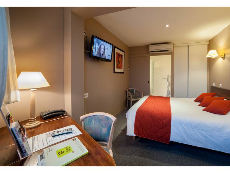 Hotel Les Tilleuls, Bourges Buitenkant foto
